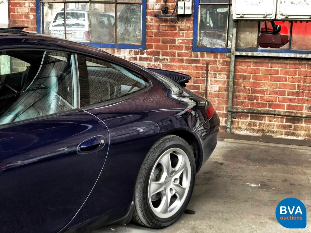 Porsche 911 Carrera 4 3.4 300hp 996 2001 -Youngtimer-.