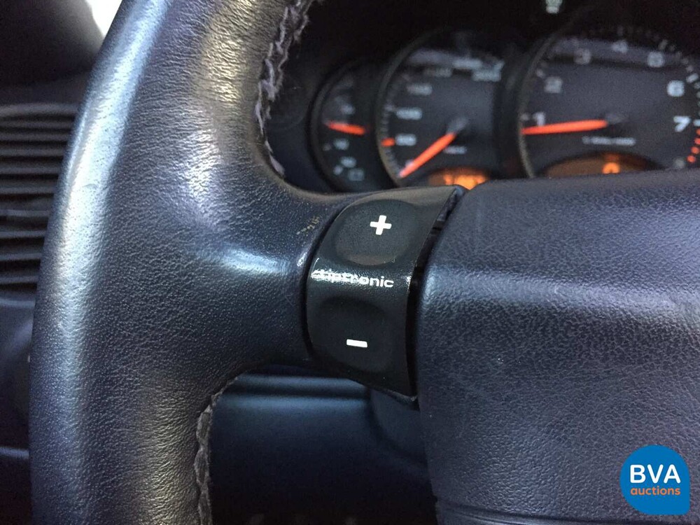 Porsche 911 Carrera 4 3.4 300hp 996 2001 -Youngtimer-.