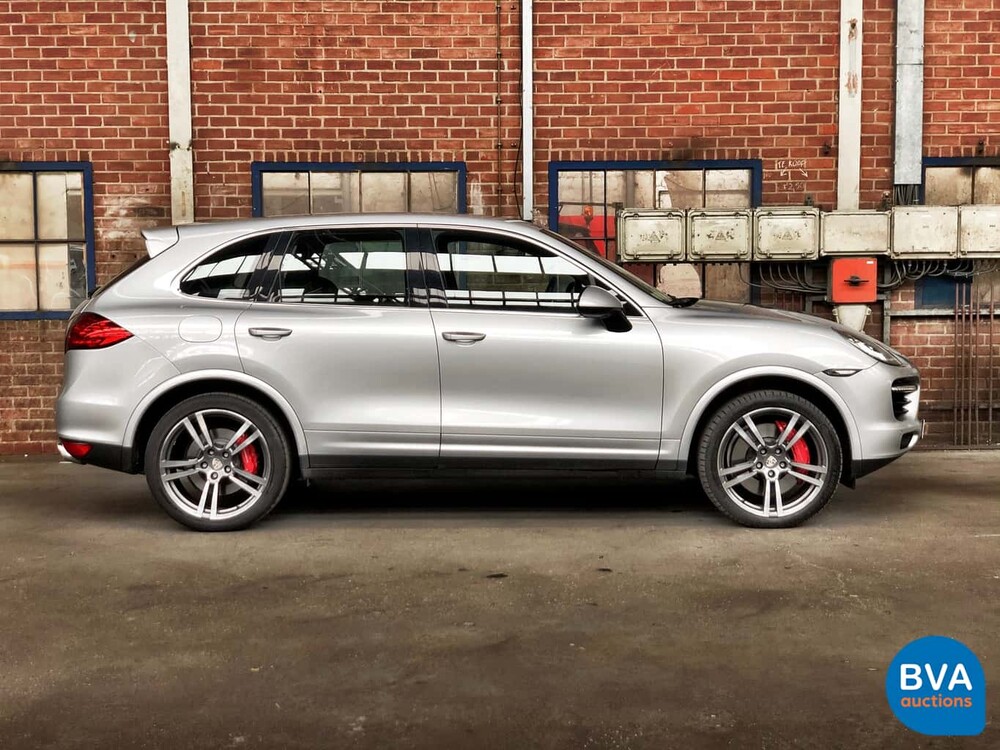 Porsche Cayenne Turbo S 550hp 2013, HP-805-V.