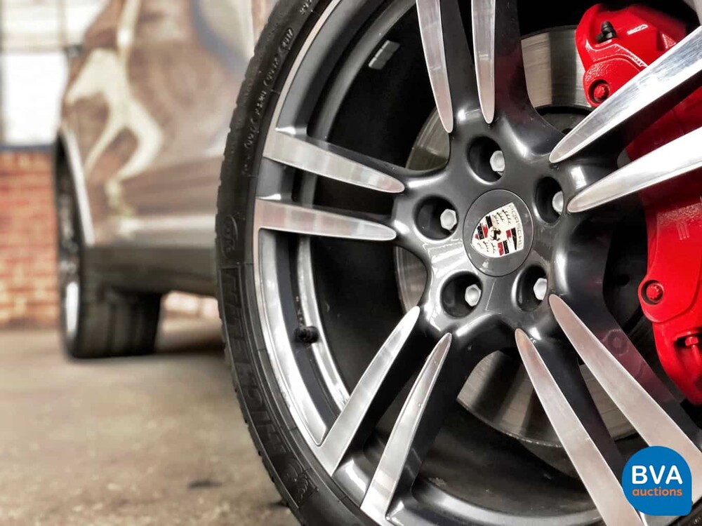 Porsche Cayenne Turbo S 550hp 2013, HP-805-V.
