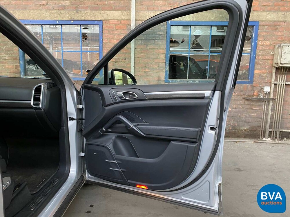 Porsche Cayenne Turbo S 550hp 2013, HP-805-V.