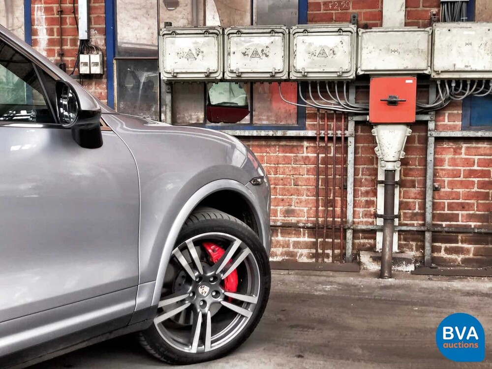 Porsche Cayenne Turbo S 550hp 2013, HP-805-V.