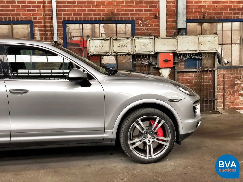 Porsche Cayenne Turbo S 550hp 2013, HP-805-V.