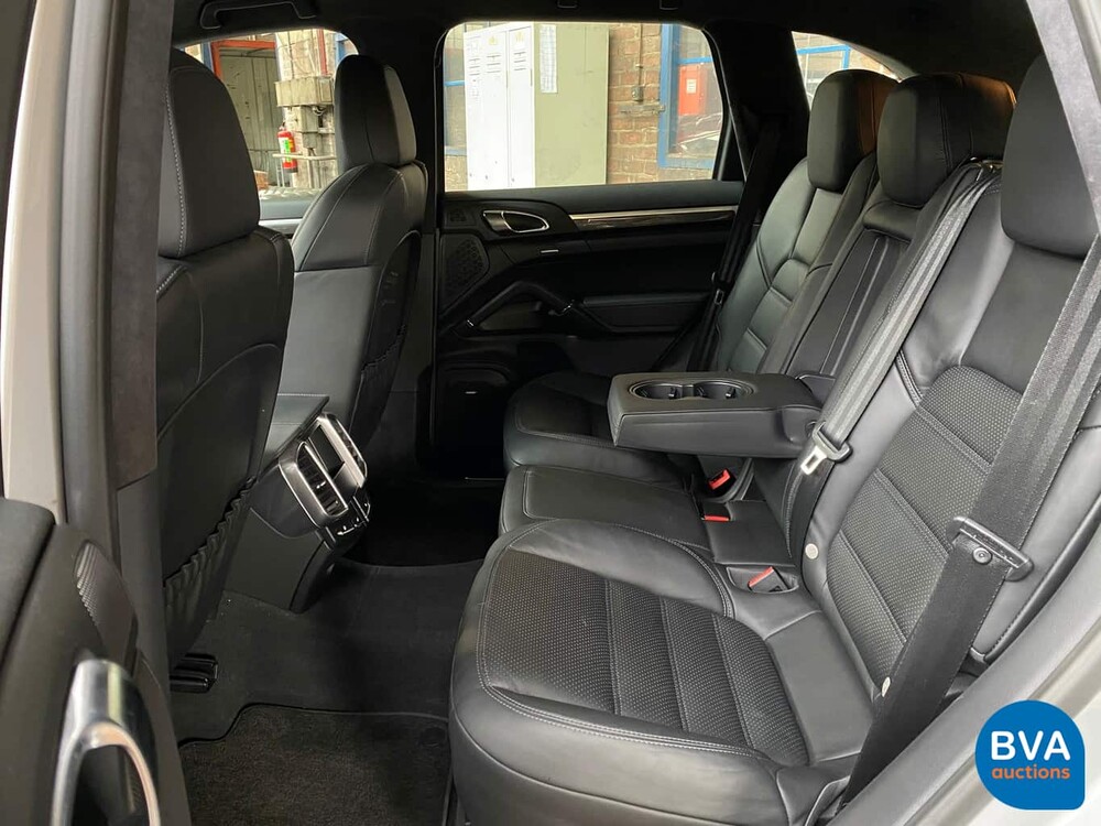 Porsche Cayenne Turbo S 550hp 2013, HP-805-V.