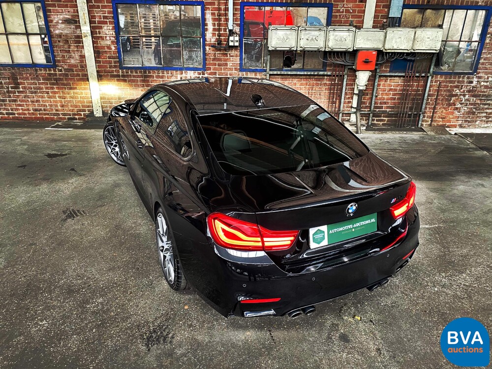 BMW M4 Competition 450pk Drivelogic Coupe 4-serie 2018 M-Performance
