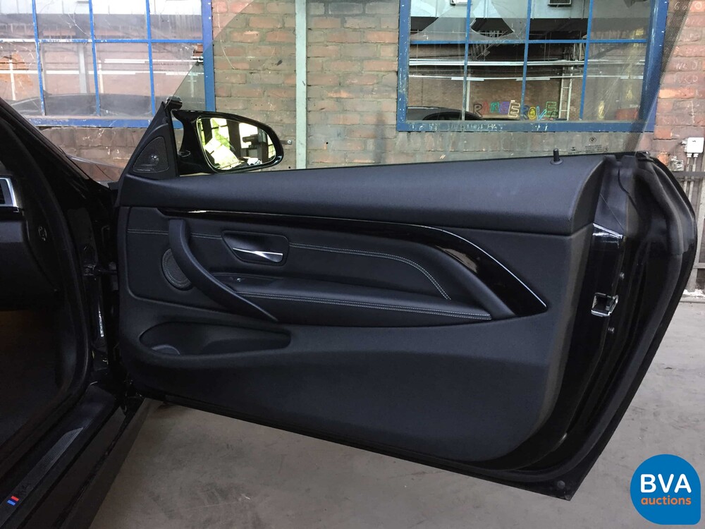 BMW M4 Competition 450pk Drivelogic Coupe 4-serie 2018 M-Performance