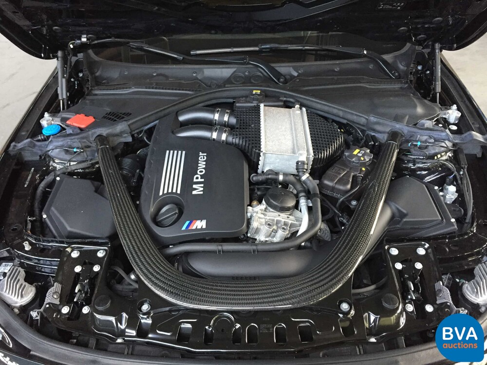 BMW M4 Competition 450pk Drivelogic Coupe 4-serie 2018 M-Performance