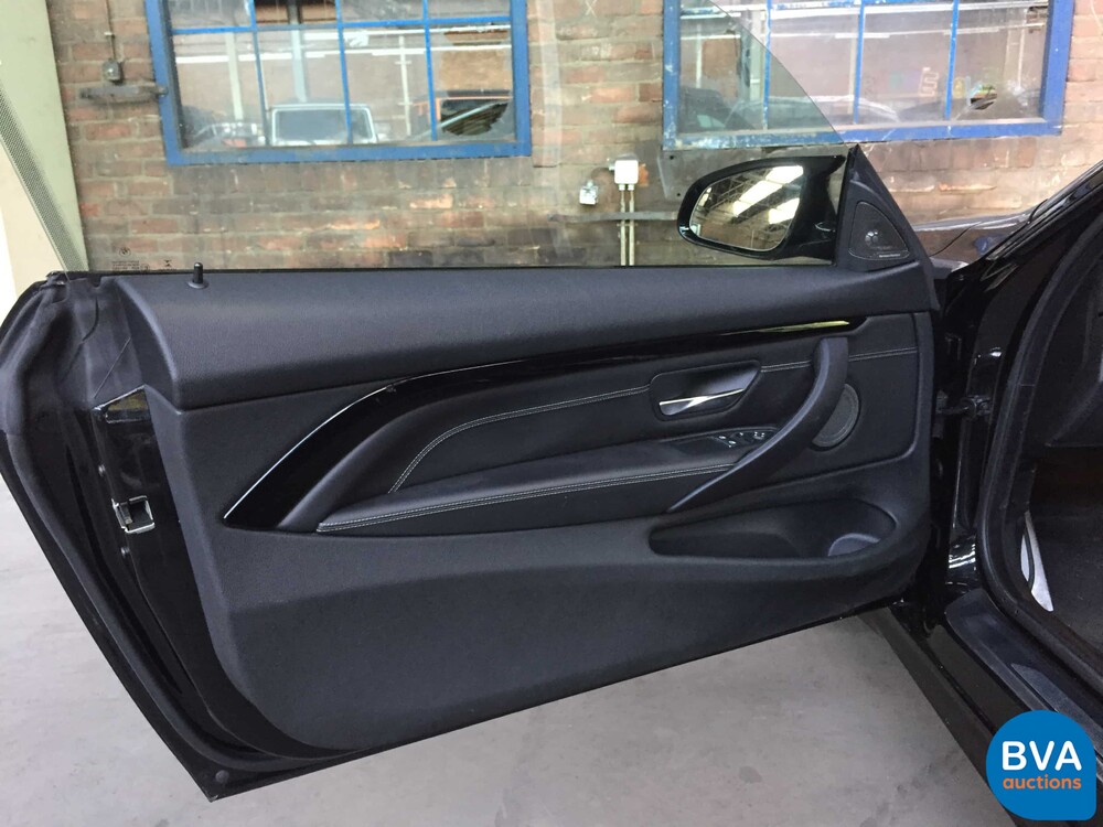 BMW M4 Competition 450pk Drivelogic Coupe 4-serie 2018 M-Performance