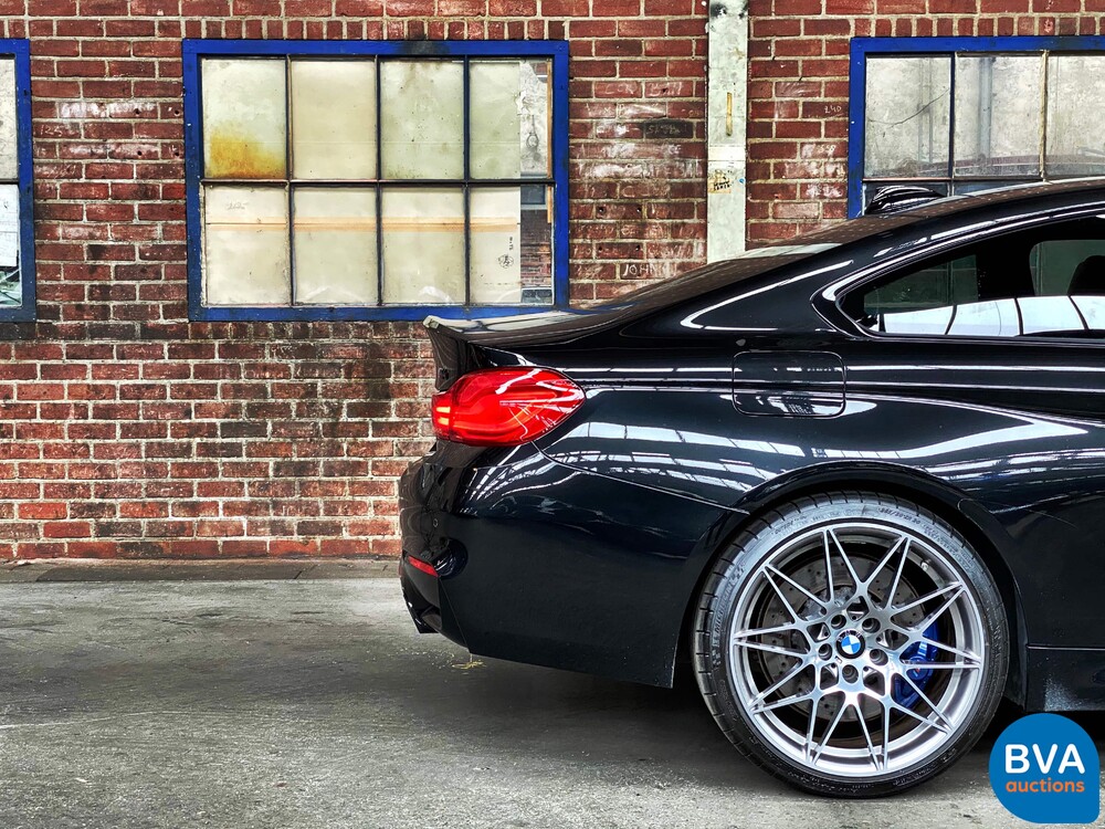 BMW M4 Competition 450pk Drivelogic Coupe 4-serie 2018 M-Performance