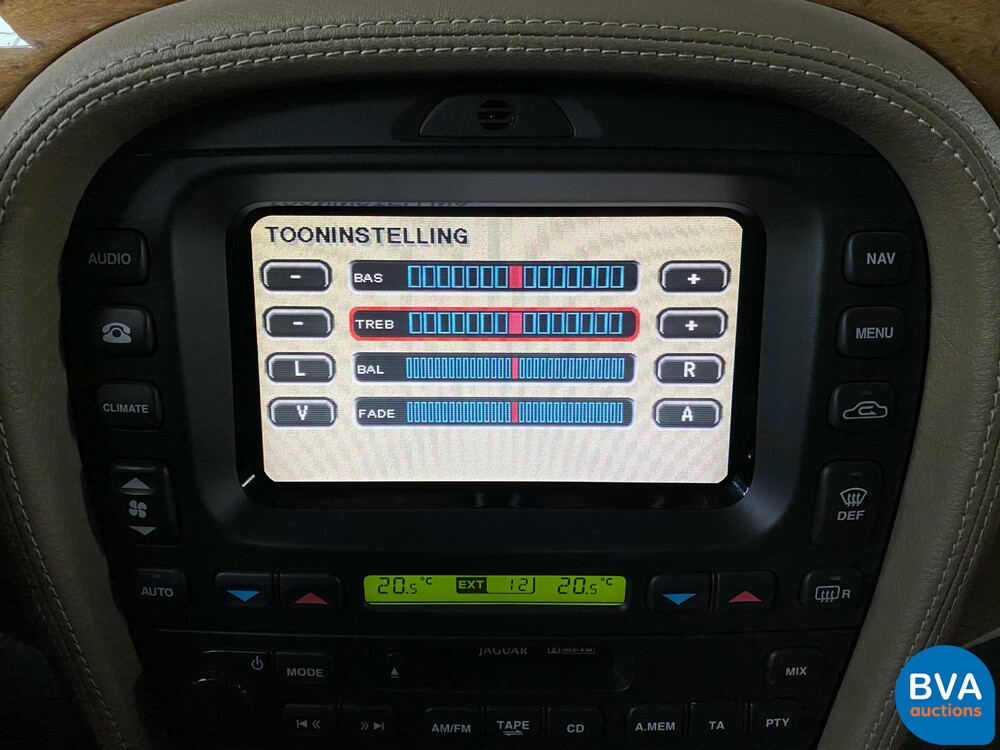 Jaguar S-Type 3.0 V6 Executive 2002 Org. NL Youngtimer, 05-JG-TV