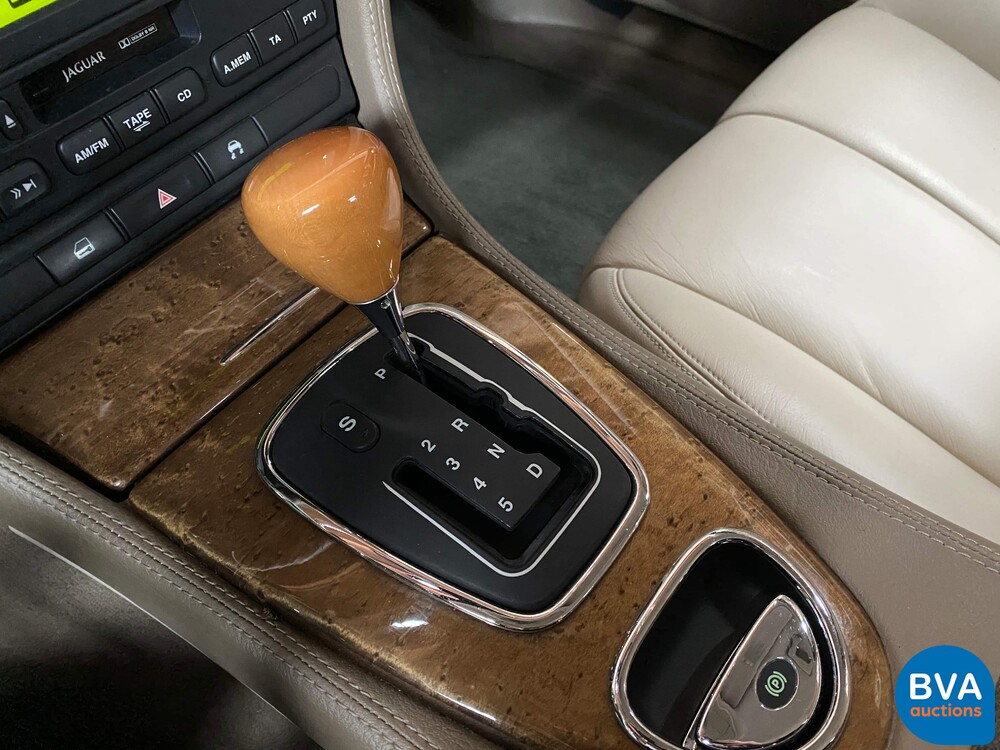 Jaguar S-Type 3.0 V6 Executive 2002 Org. NL Youngtimer, 05-JG-TV