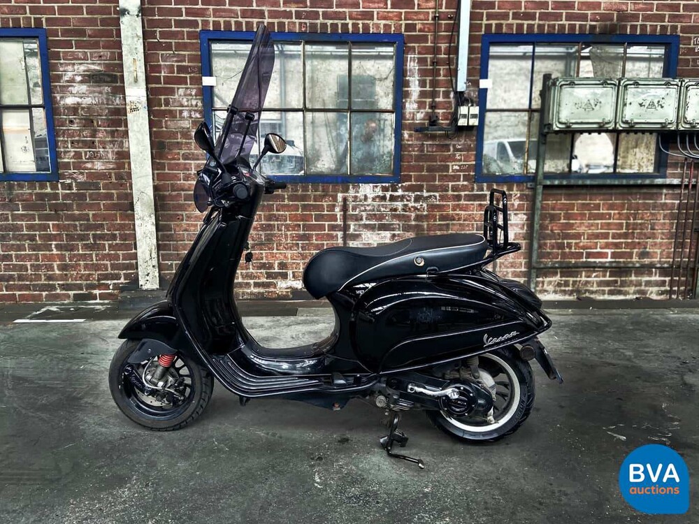 Piaggo Vespa Sprint 4-takt 2015, F-841-ZB