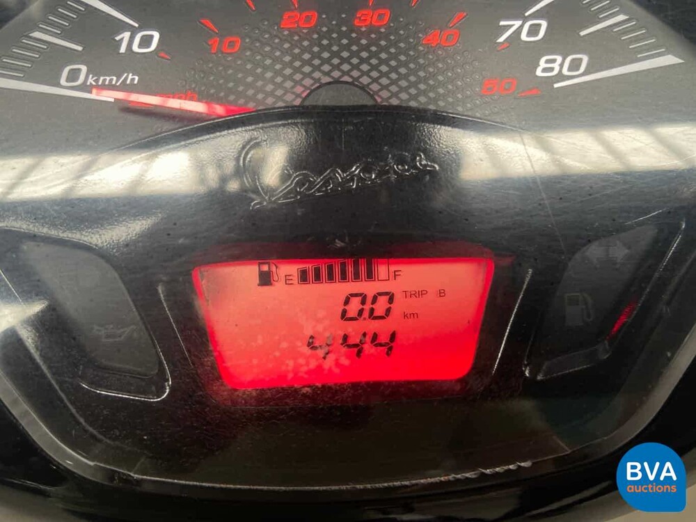 Piaggo Vespa Sprint 4-takt 2015, F-841-ZB