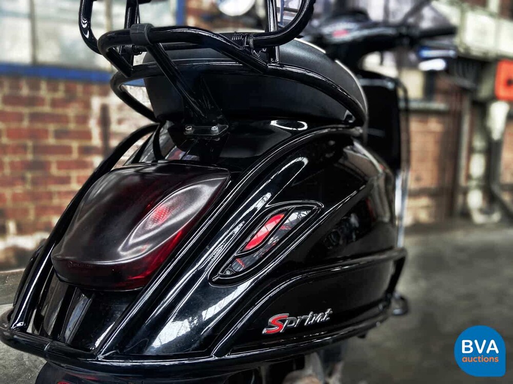 Piaggo Vespa Sprint 4-takt 2015, F-841-ZB