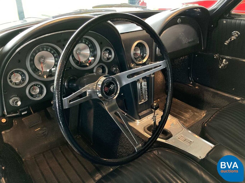 Chevrolet Corvette Stingray geteiltes Fenster C2 5.4 V8 360 PS 1963.