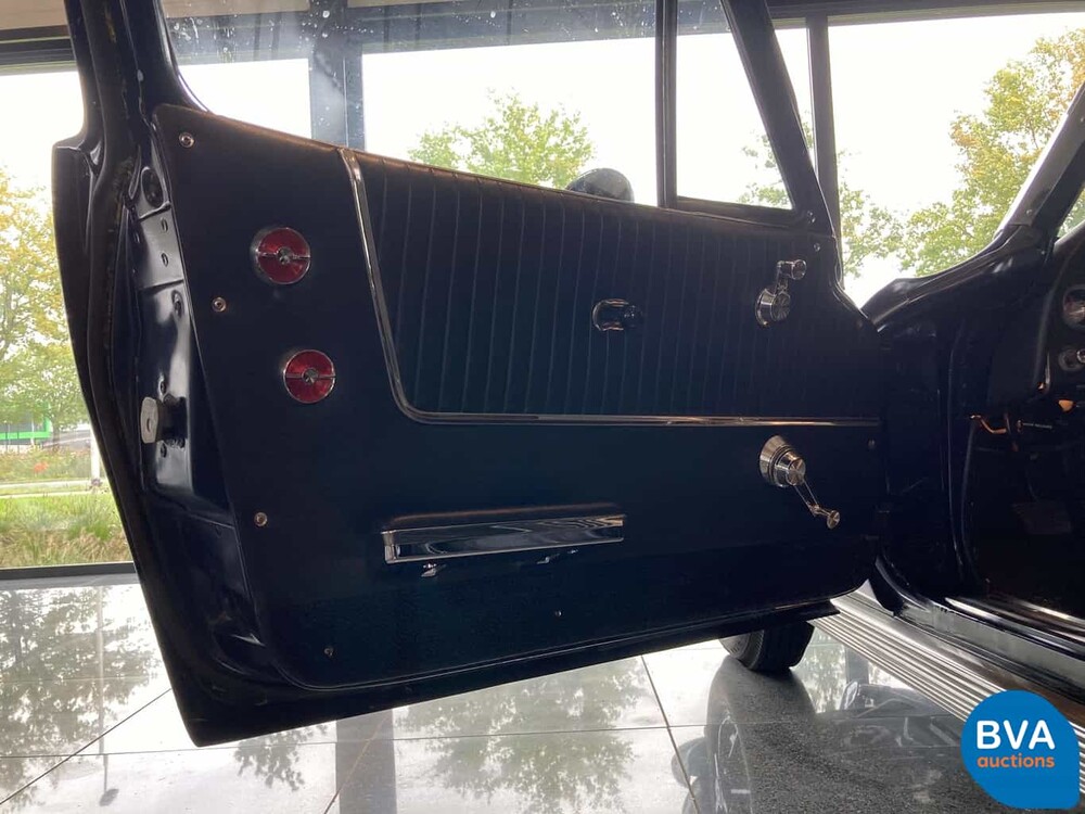 Chevrolet Corvette Stingray geteiltes Fenster C2 5.4 V8 360 PS 1963.