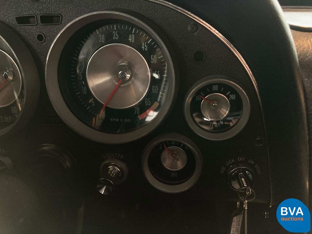 Chevrolet Corvette Stingray geteiltes Fenster C2 5.4 V8 360 PS 1963.