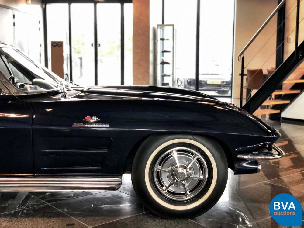 Chevrolet Corvette Stingray geteiltes Fenster C2 5.4 V8 360 PS 1963.