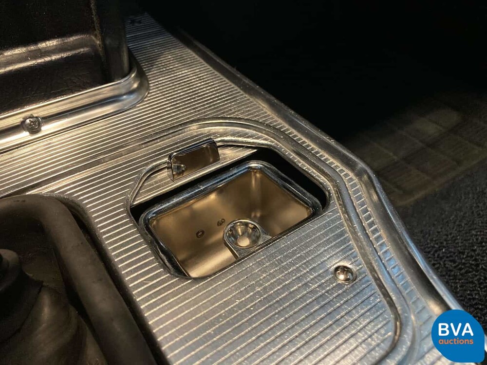 Chevrolet Corvette Stingray geteiltes Fenster C2 5.4 V8 360 PS 1963.