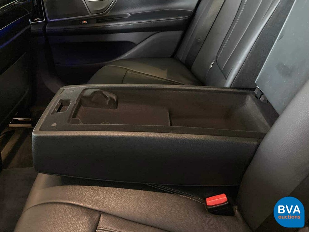 BMW 740i 326hp Individual Shadow-Line Carbon NW-Model 7-series 2016.