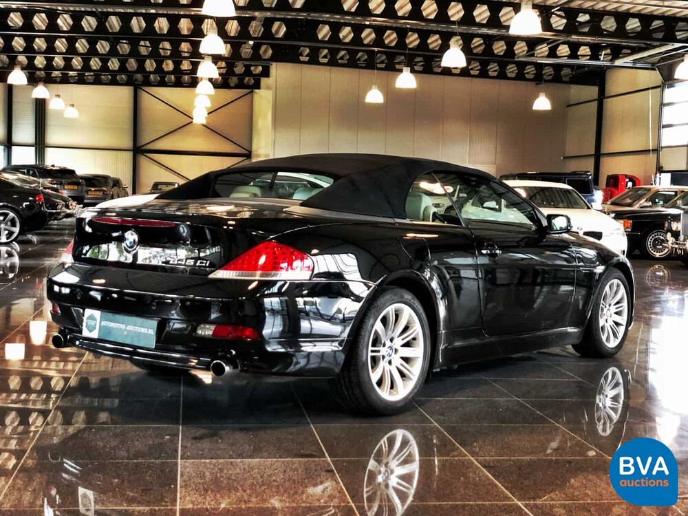 BMW 645Ci Cabriolet 4.4 V8 333 PS Original NL 6-Serie 2005, 86-RF-NK.