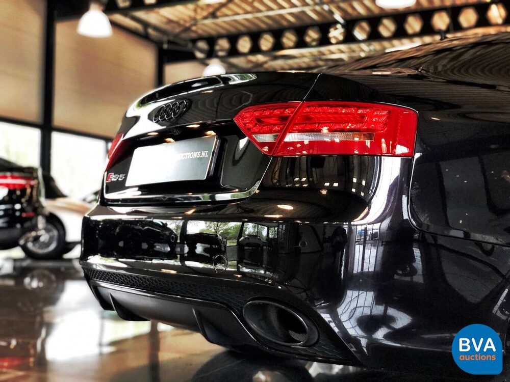 Audi RS5 Coupe 4.2 FSI Quattro 450pk 2011, GB-744-F