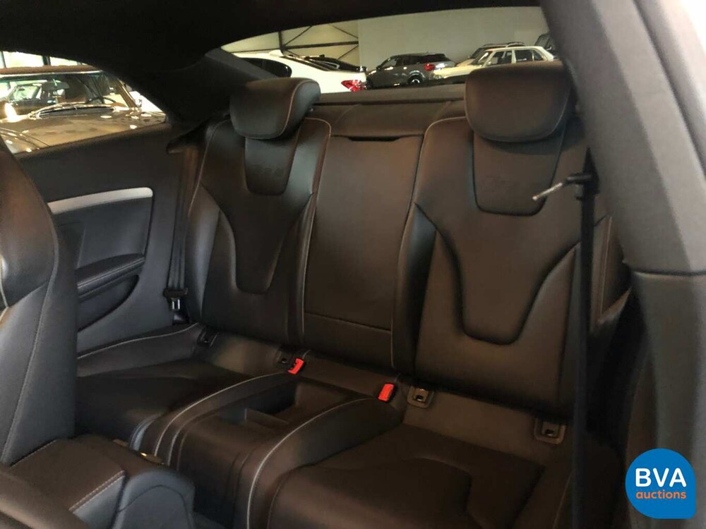 Audi RS5 Coupe 4.2 FSI Quattro 450pk 2011, GB-744-F