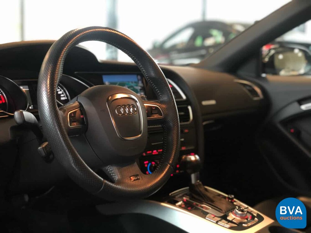 Audi RS5 Coupe 4.2 FSI Quattro 450pk 2011, GB-744-F