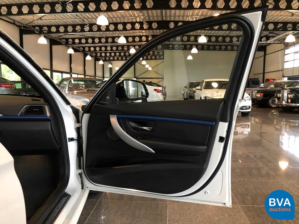 BMW 340i Sedan 326pk M-Sport 3-Serie 2017, ZF-374-X