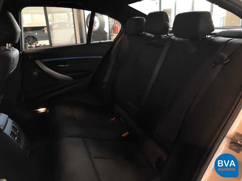 BMW 340i Sedan 326pk M-Sport 3-Serie 2017, ZF-374-X