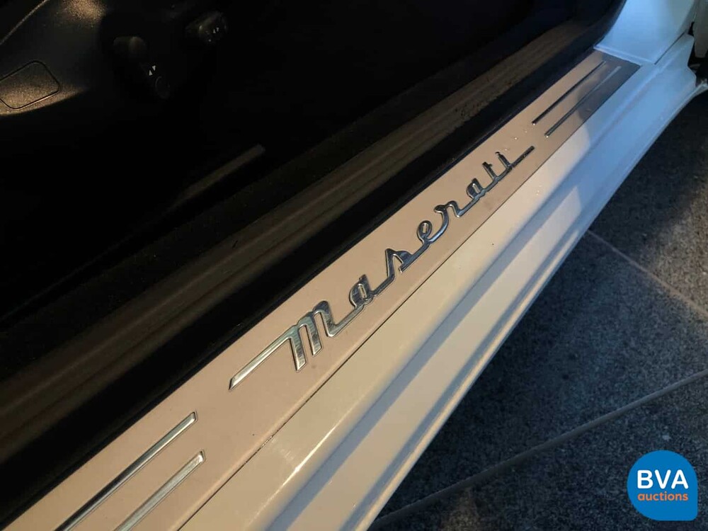 Maserati Gran Turismo S 4.7 2011 439pk V8