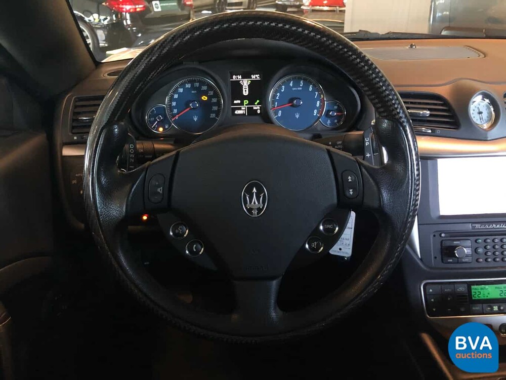 Maserati Gran Turismo S 4.7 2011 439pk V8
