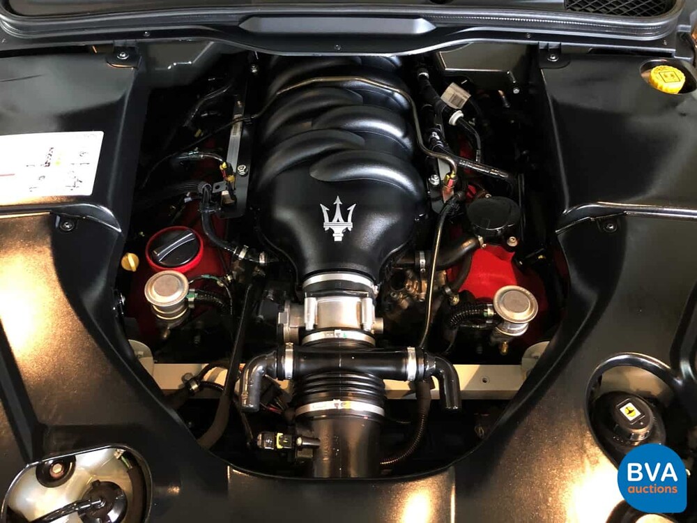 Maserati Gran Turismo S 4.7 2011 439pk V8