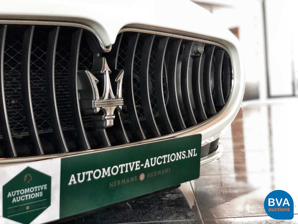 Maserati Gran Turismo S 4.7 2011 439pk V8