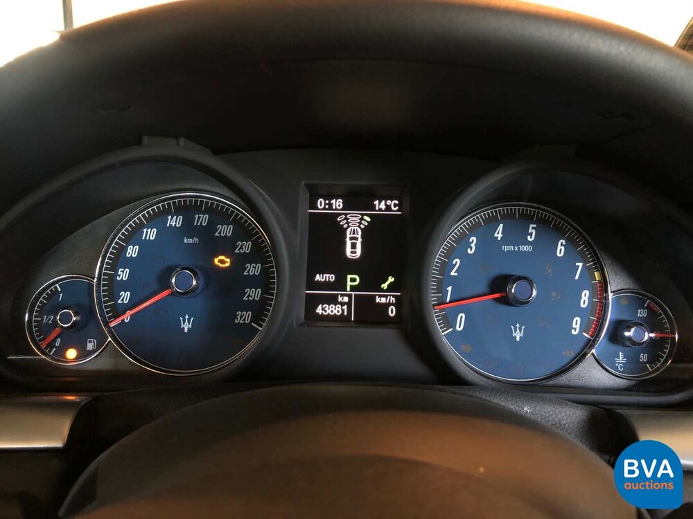 Maserati Gran Turismo S 4.7 2011 439pk V8