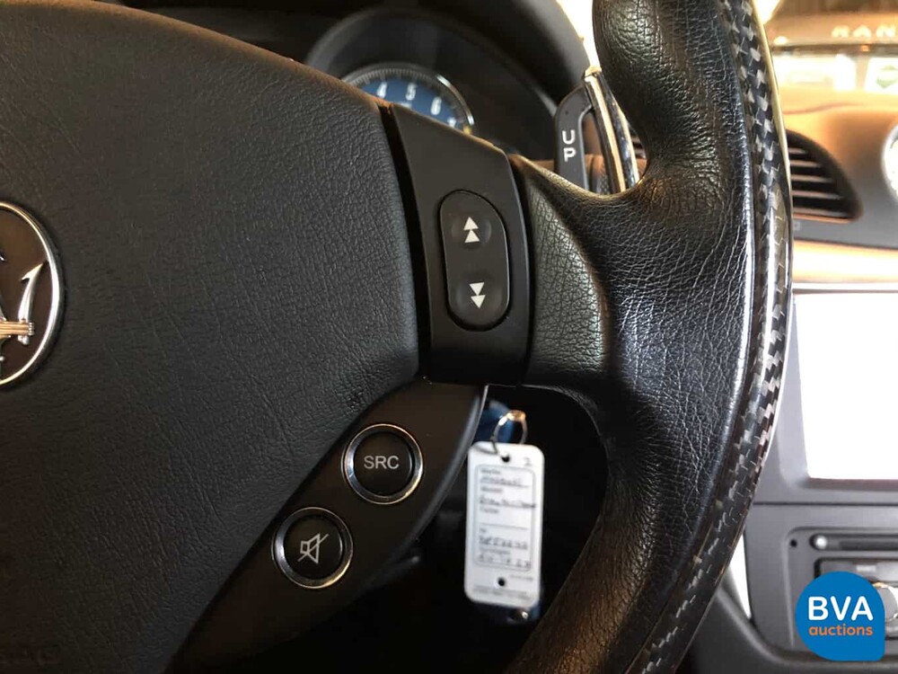 Maserati Gran Turismo S 4.7 2011 439pk V8