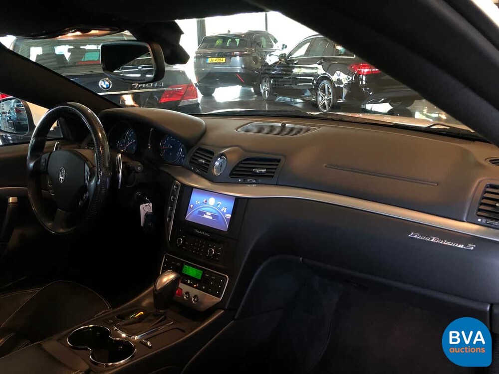 Maserati Gran Turismo S 4.7 2011 439pk V8