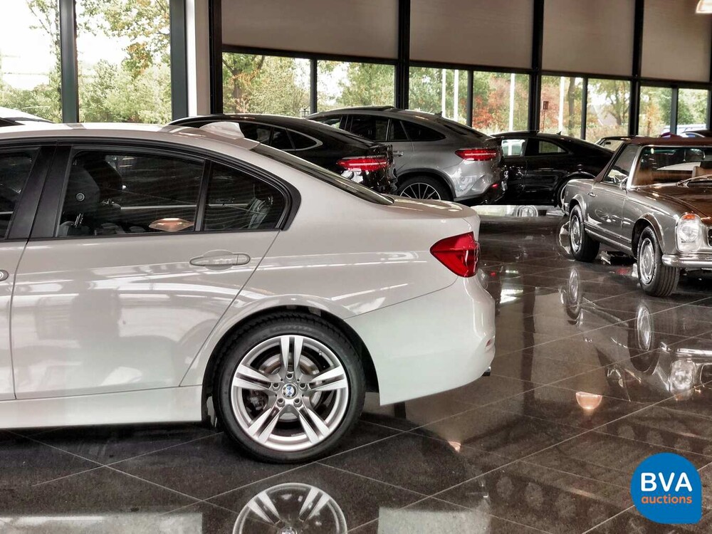 BMW 318i Sedan 136pk 3-serie 2015 -Facelift-, TZ-591-B
