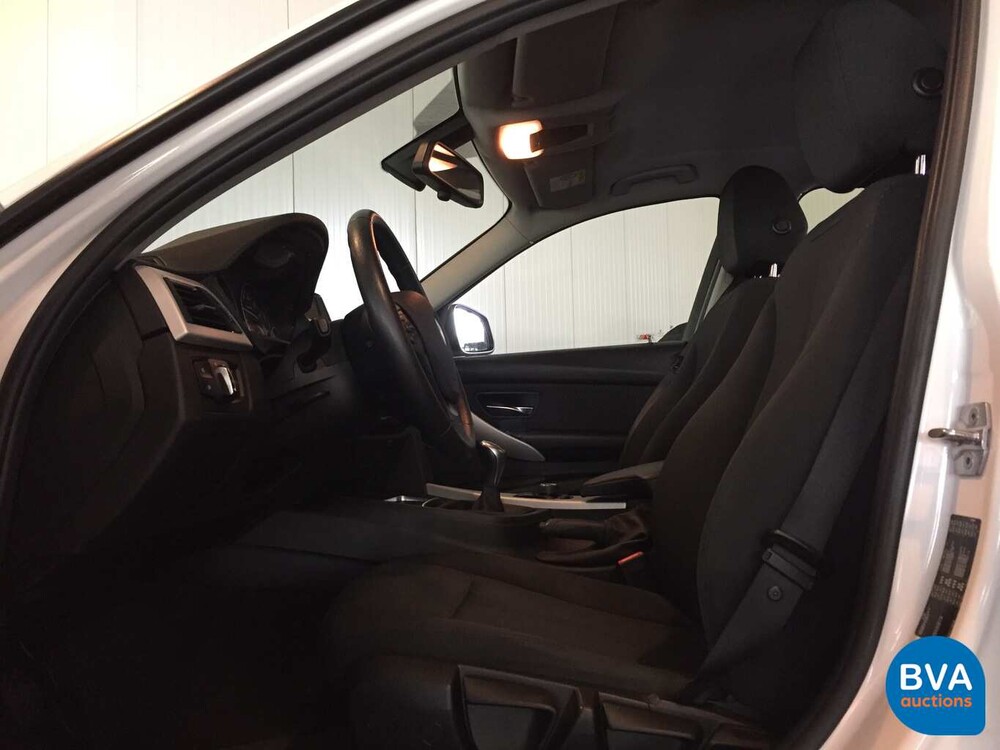 BMW 318i Sedan 136pk 3-serie 2015 -Facelift-, TZ-591-B