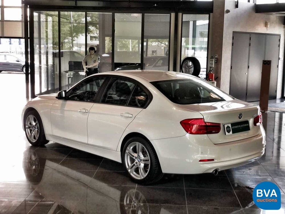 BMW 318i Sedan 136pk 3-serie 2015 -Facelift-, TZ-591-B