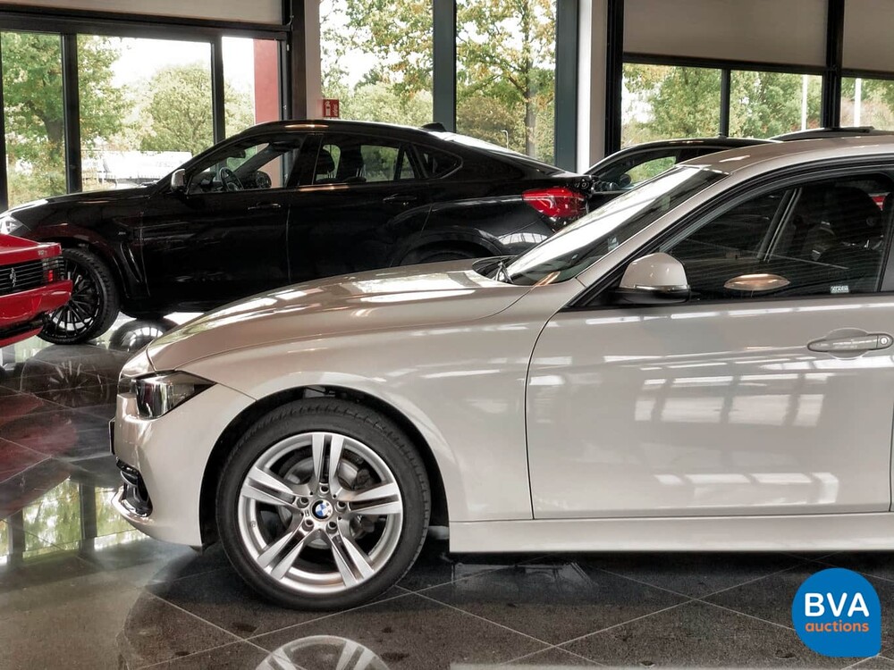 BMW 318i Sedan 136pk 3-serie 2015 -Facelift-, TZ-591-B