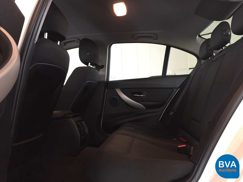 BMW 318i Sedan 136pk 3-serie 2015 -Facelift-, TZ-591-B