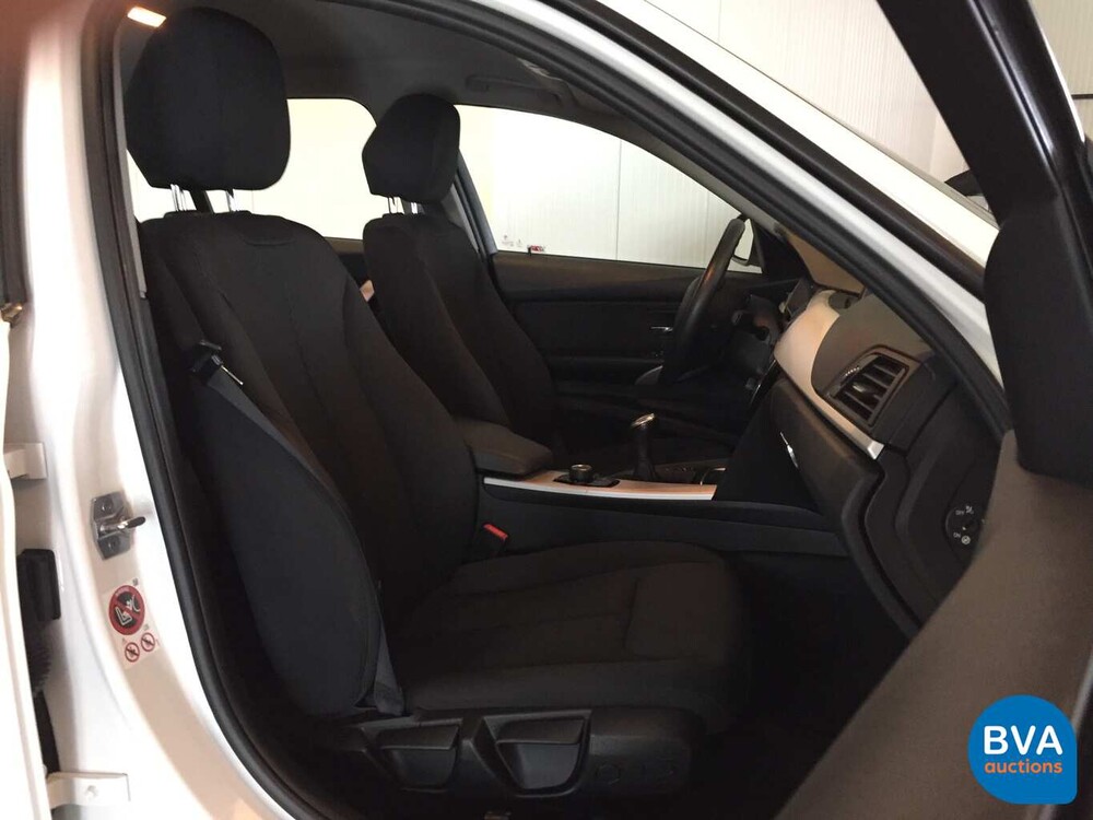 BMW 318i Sedan 136pk 3-serie 2015 -Facelift-, TZ-591-B