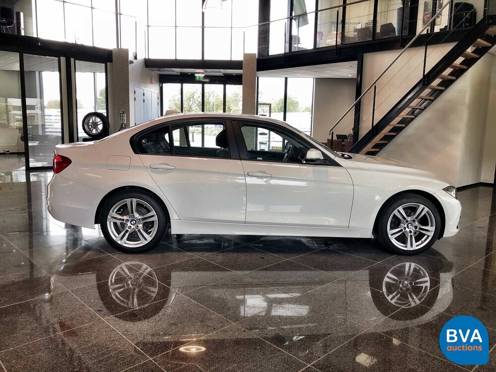 BMW 318i Sedan 136pk 3-serie 2015 -Facelift-, TZ-591-B