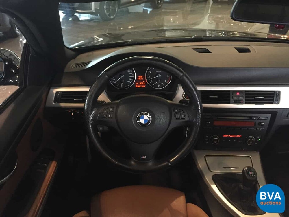 BMW 325i M-Sport Cabriolet 218hp -Org NL- 3-Series 2007, 06-XP-XS.
