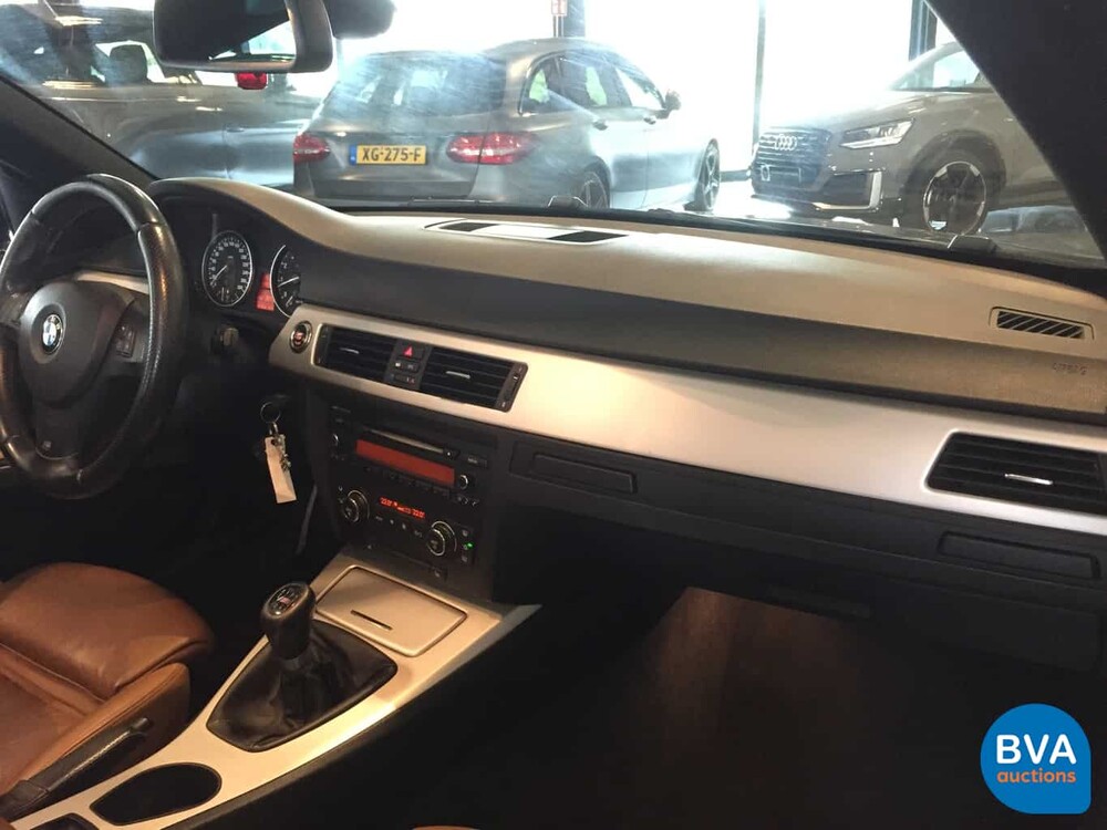BMW 325i M-Sport Cabriolet 218hp -Org NL- 3-Series 2007, 06-XP-XS.