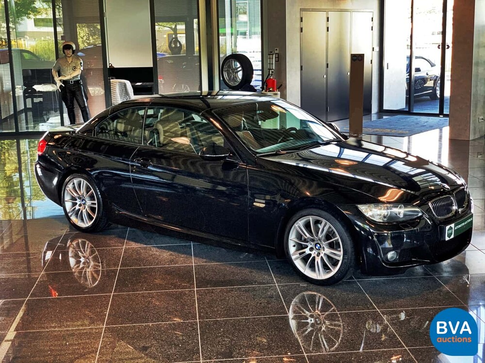 BMW 325i M-Sport Cabriolet 218hp -Org NL- 3-Series 2007, 06-XP-XS.