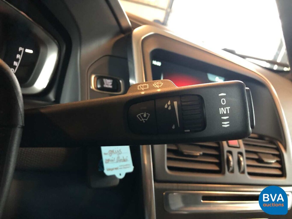 Volvo XC60 2.0 T5 Ocean Race 245hp 2016, NK-762-G.