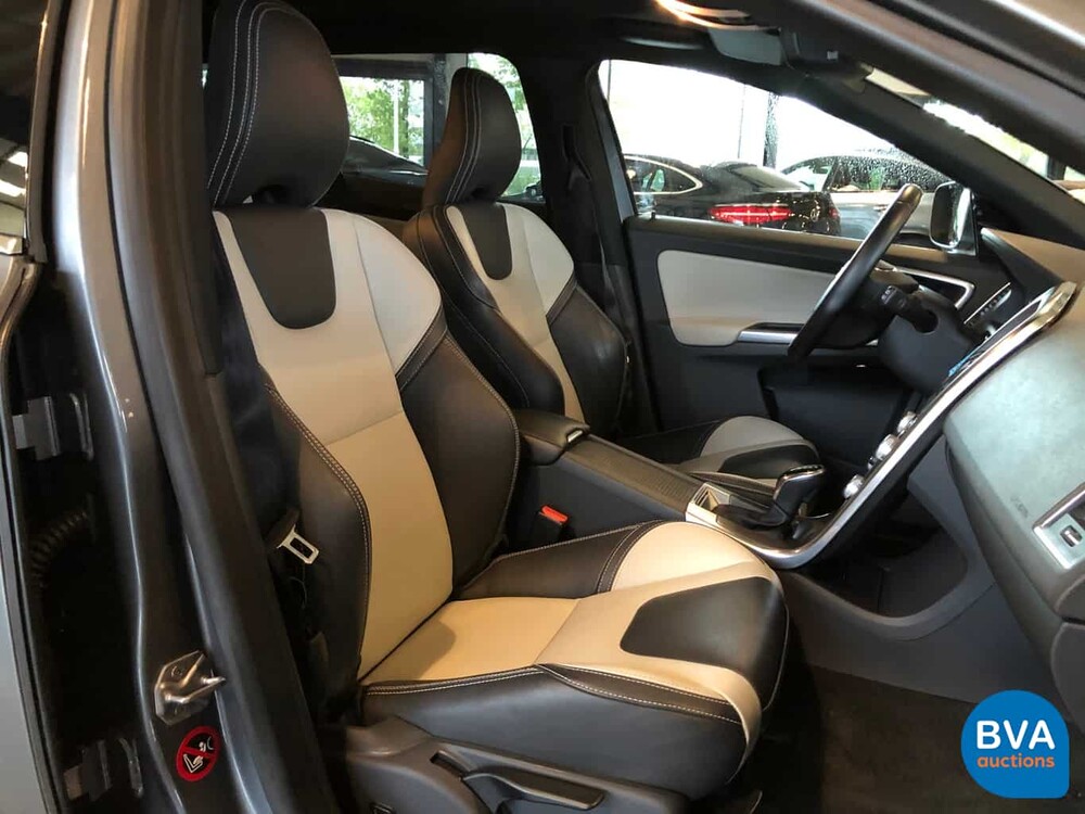 Volvo XC60 2.0 T5 Ocean Race 245hp 2016, NK-762-G.