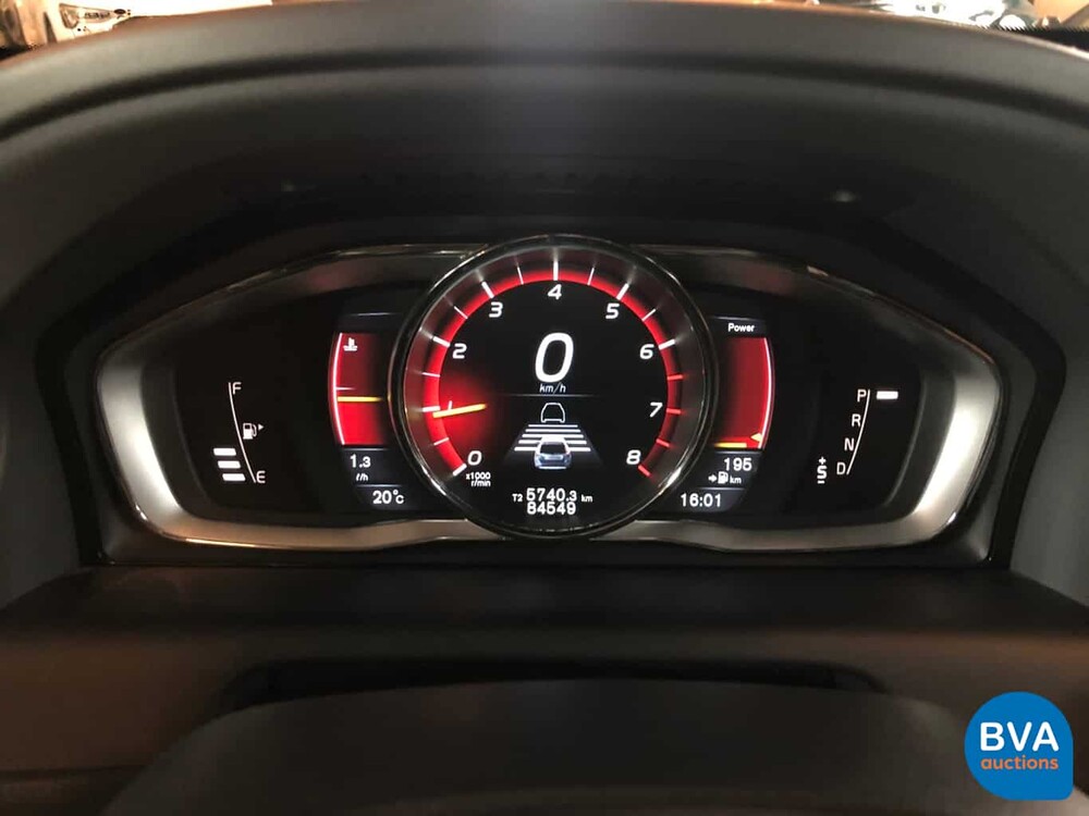 Volvo XC60 2.0 T5 Ocean Race 245hp 2016, NK-762-G.